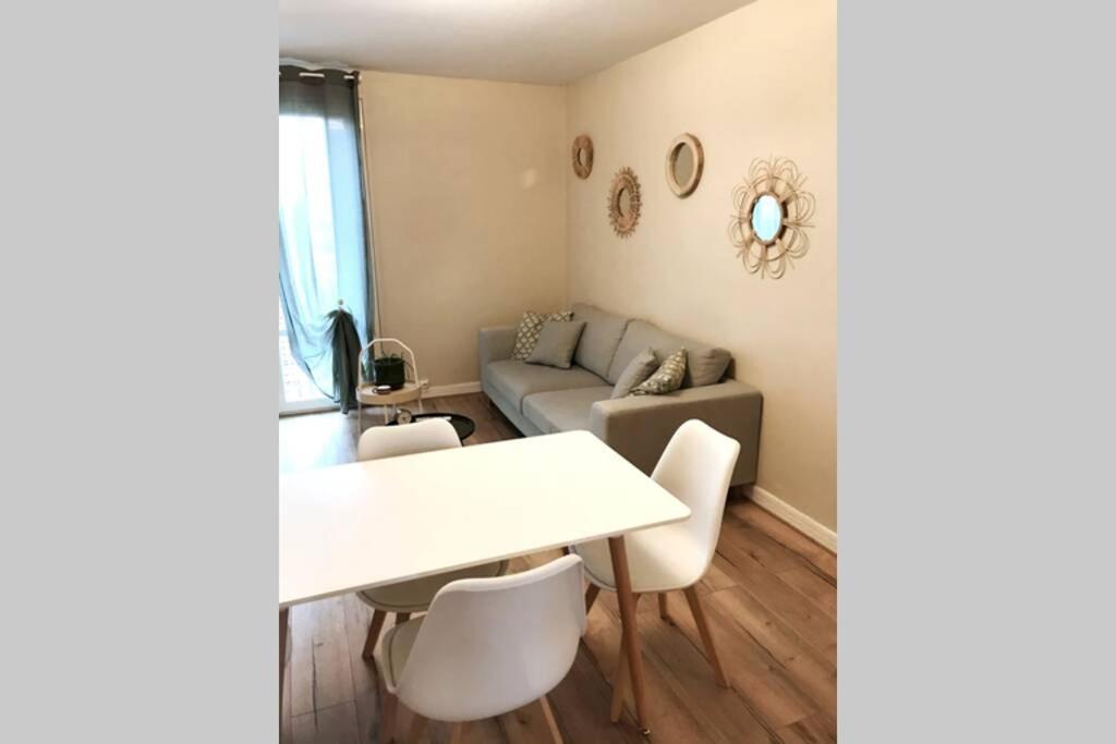 Serenidad - Appartement cosy 50m2 et Parking Chateauroux Bagian luar foto